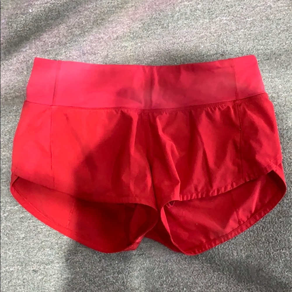 Lululemon Red Speed Up Shorts 2.5 Inseem